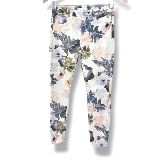 7 For All Mankind The Ankle Skinny Jeans in Floral Print - Picture 5 of 9